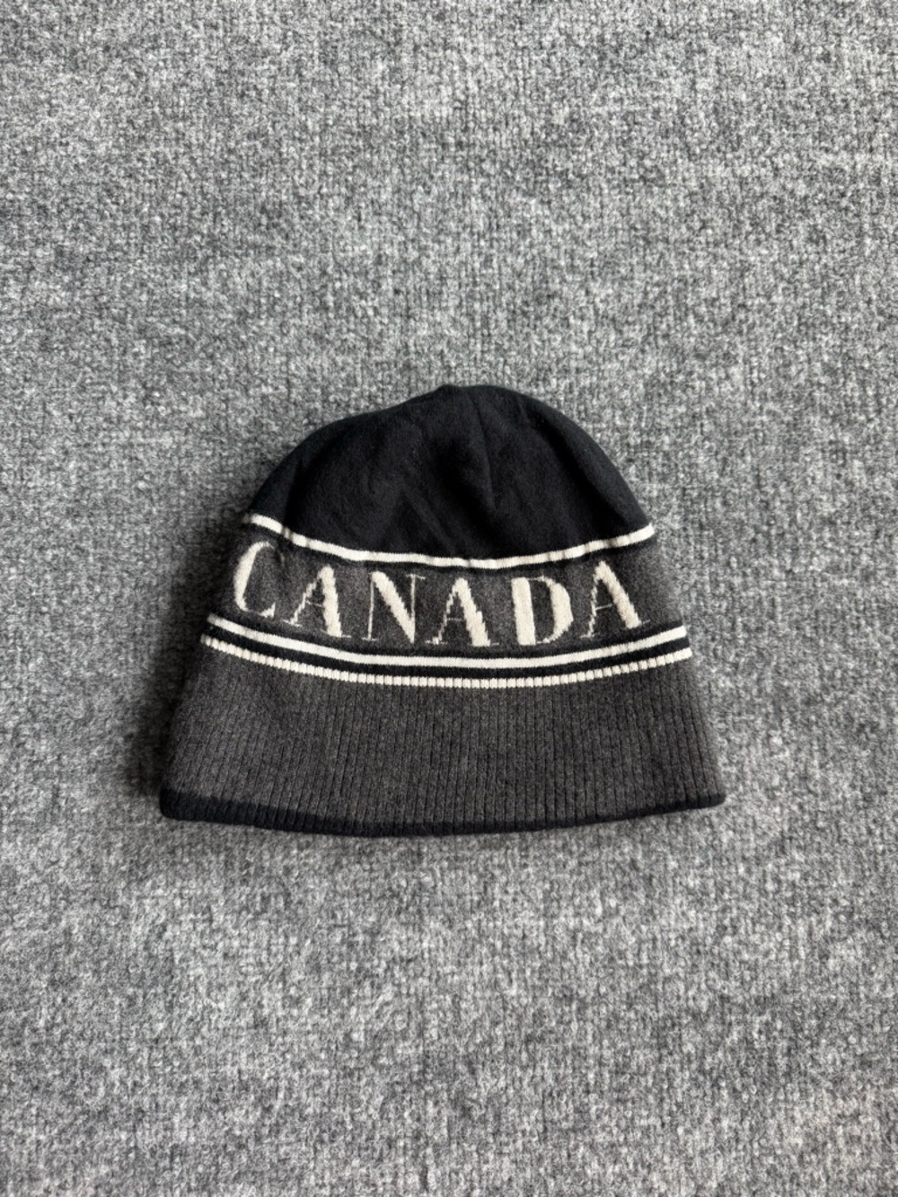 Canada Goose Wool Knit Beanie Hat Black and Gray ADULT One SIze